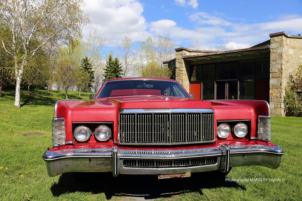 Lincoln Continental 1975