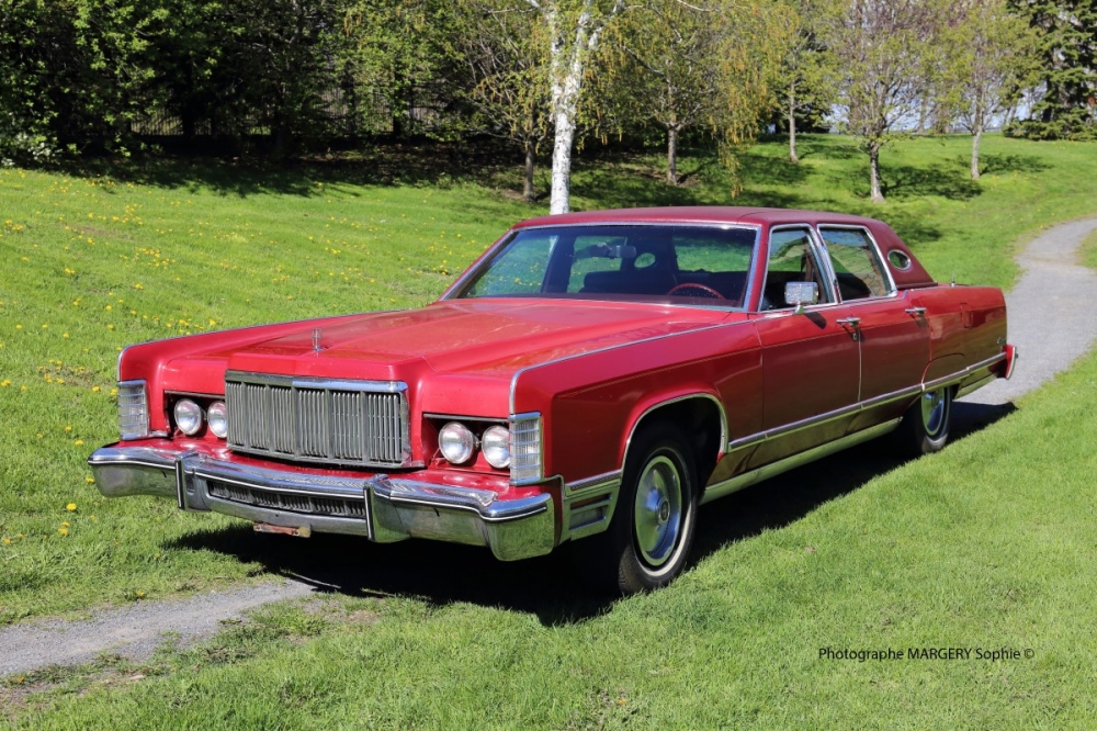 Lincoln Continental 1975