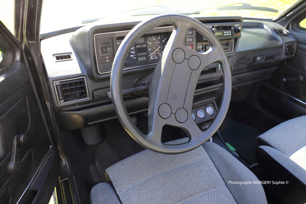 Pontiac Firebird 1981 – 2e génération